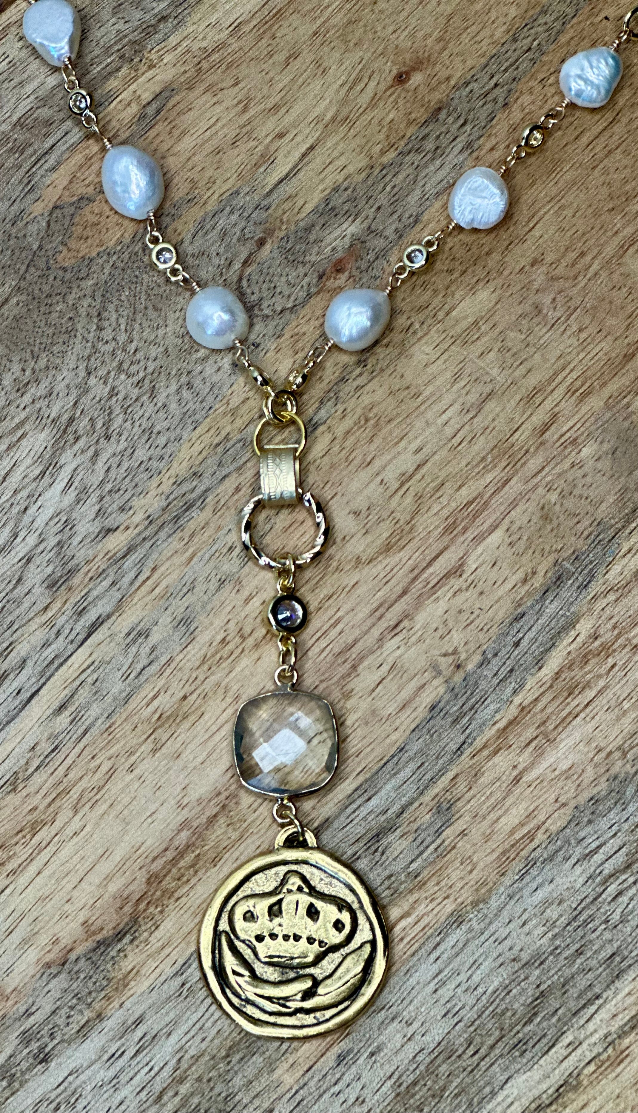 The Aurelia Crown Bee Necklace